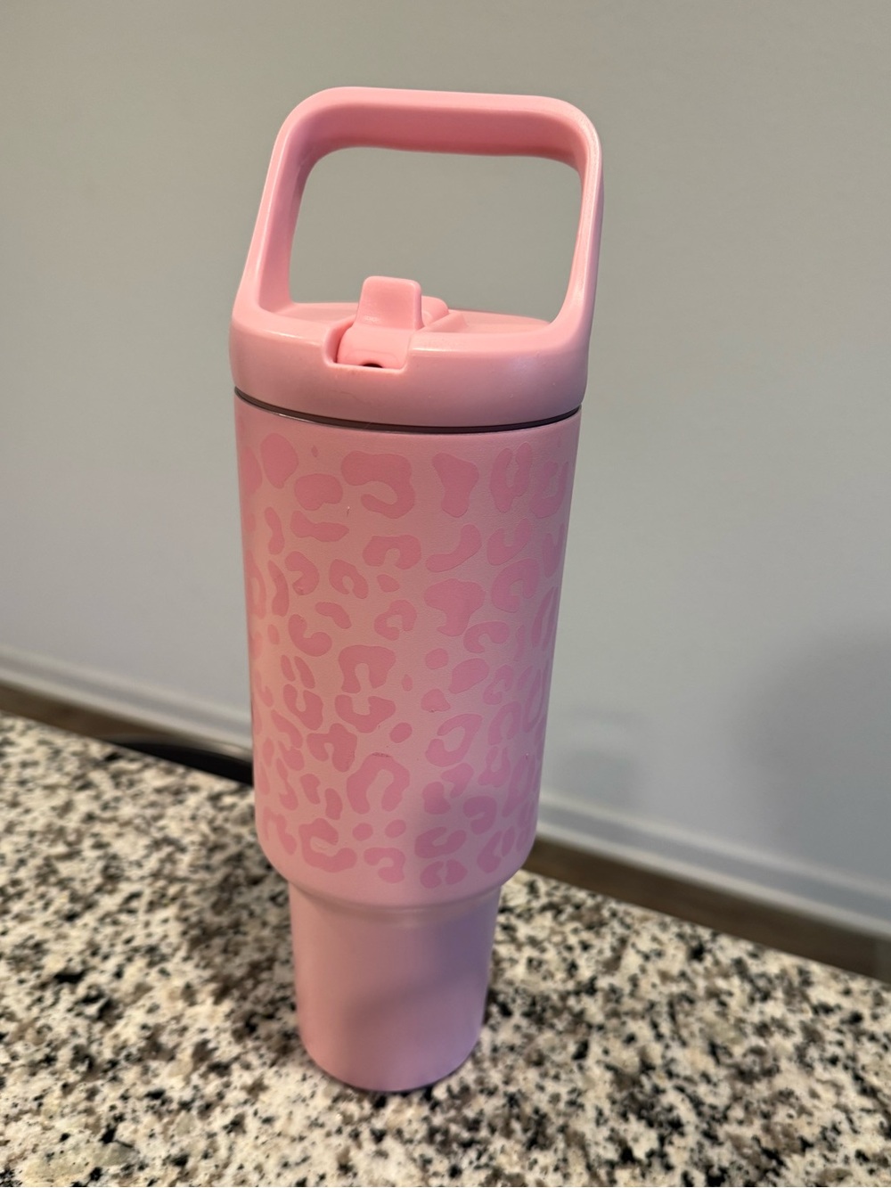 Pink Leopard-Print 40oz Drink Bottle with Easy Carry Handle